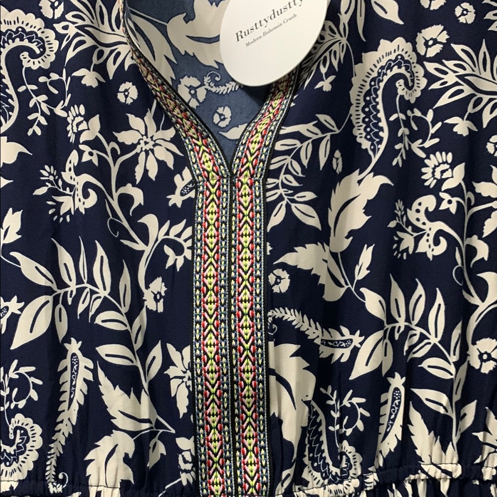 Rusttydustty Elegant Navy and Cream Floral Dress - Picture 2 of 8